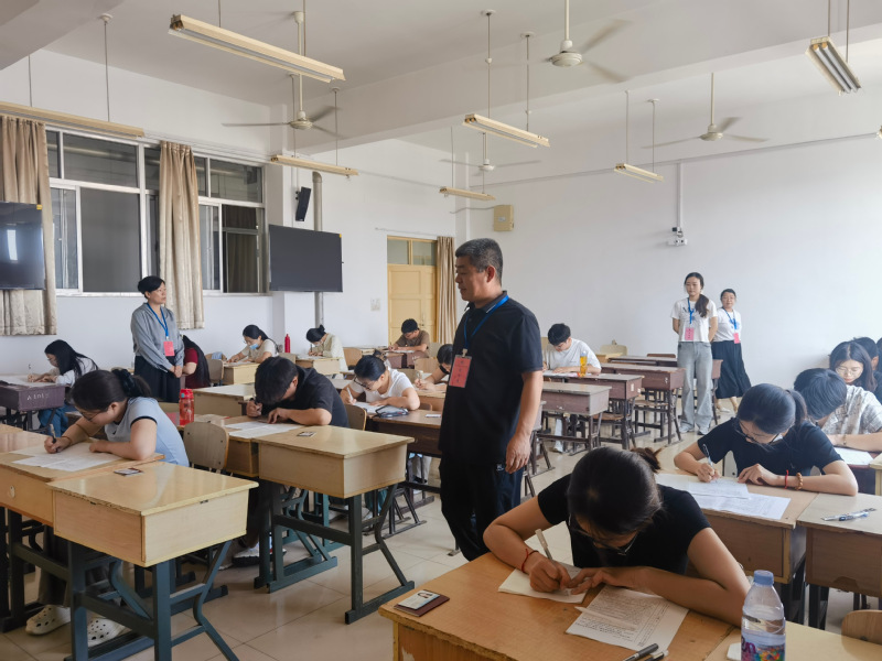 严守考风考纪，夯实专业理论——我院农业硕士期末考试开考